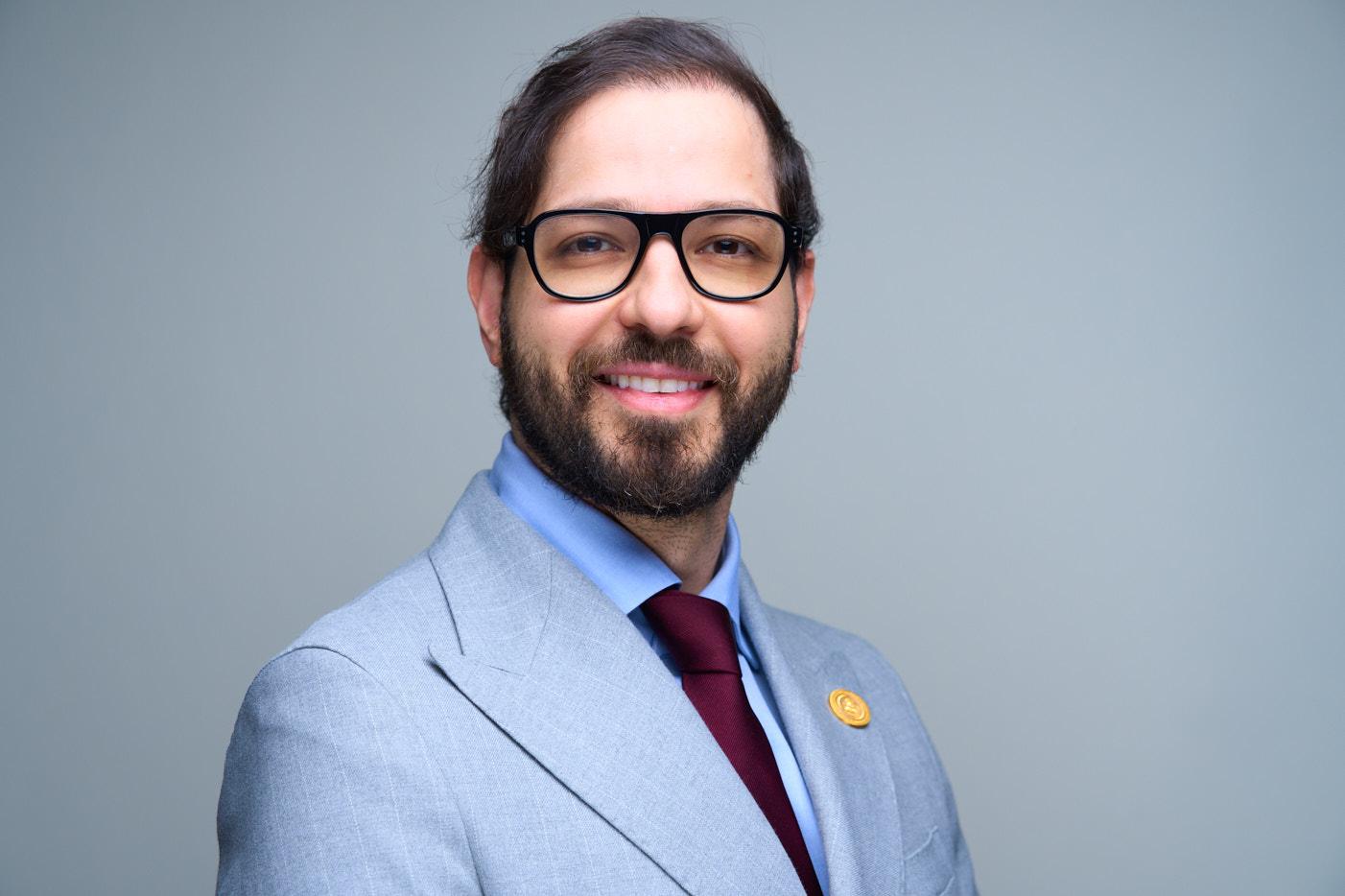 Dr. Mohammad Qali hero portrait